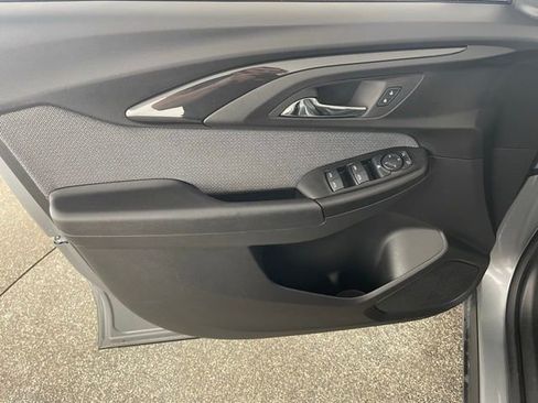 Used 2023 Chevrolet TrailBlazer LT image 35