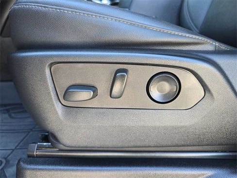 Certified 2023 Chevrolet Tahoe Z71 w/ Luxury Package image 19