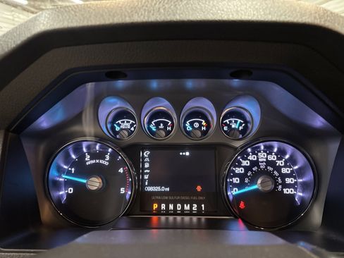 Used 2014 Ford F350 Lariat w/ Lariat Interior Package image 17