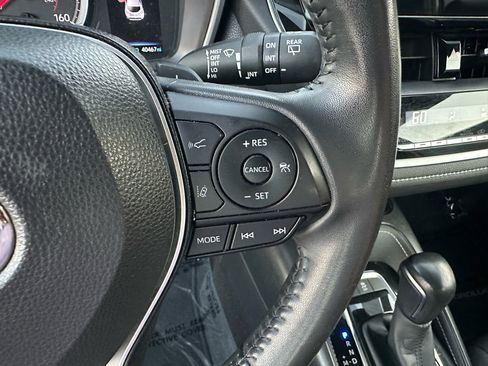 Used 2022 Toyota Corolla SE image 38