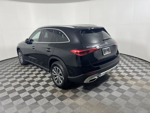 Used 2026 Mercedes-Benz GLC 300 image 3