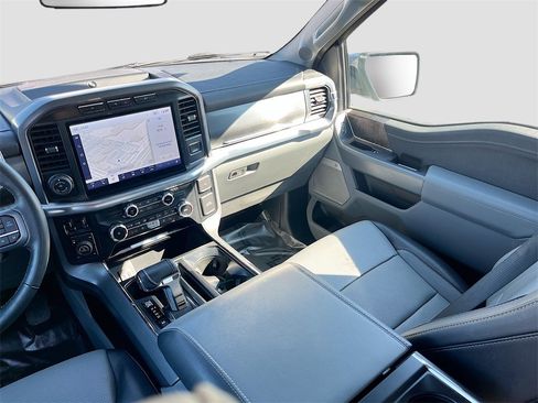 Used 2023 Ford F150 Lariat w/ Trailer Tow Package image 24