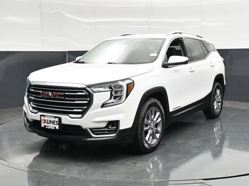 Used 2023 GMC Terrain SLT AWD/4WD image 7