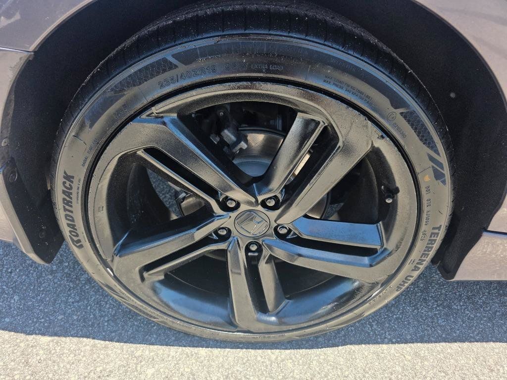 Used 2018 Honda Accord Sport image 20
