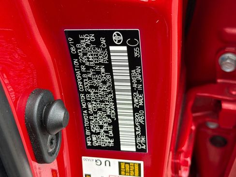 Used 2020 Toyota Prius Prime LE image 38