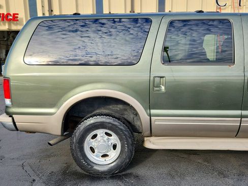 Used 2000 Ford Excursion Limited image 12