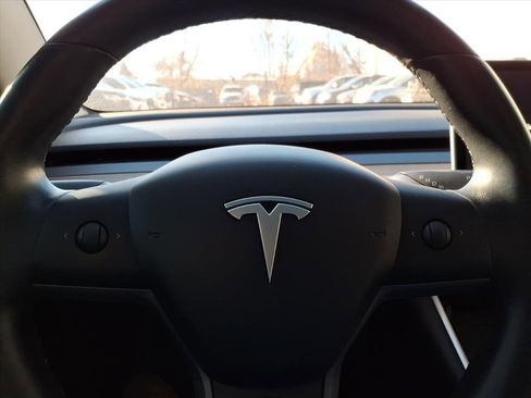 Used 2018 Tesla Model 3 Performance image 13