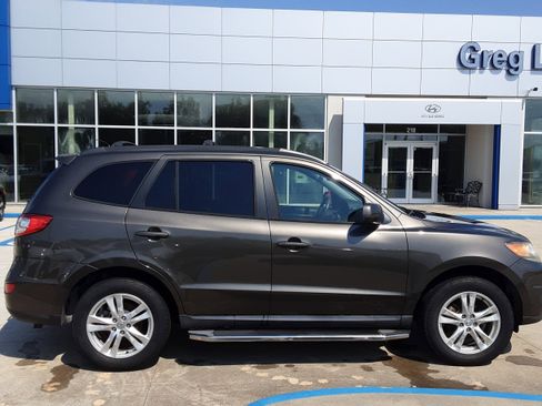 Used 2012 Hyundai Santa Fe SE image 8