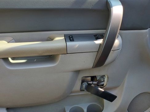 Used 2013 Chevrolet Silverado 3500 W/T image 12