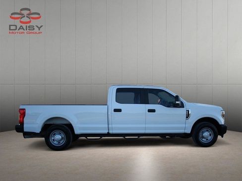 Used 2019 Ford F250 XL w/ Power Equipment Group image 4