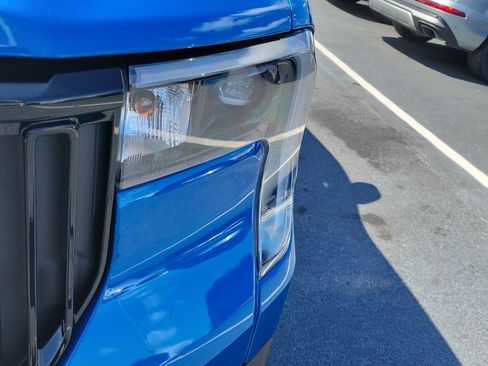 Certified 2025 Ford Maverick Lobo AWD/4WD image 3