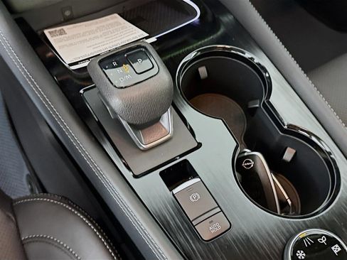 New 2026 Nissan Rogue Platinum image 19