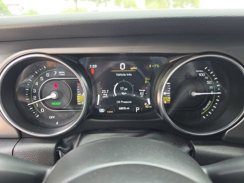 Used 2023 Jeep Wrangler Unlimited Rubicon 4xe AWD/4WD image 32