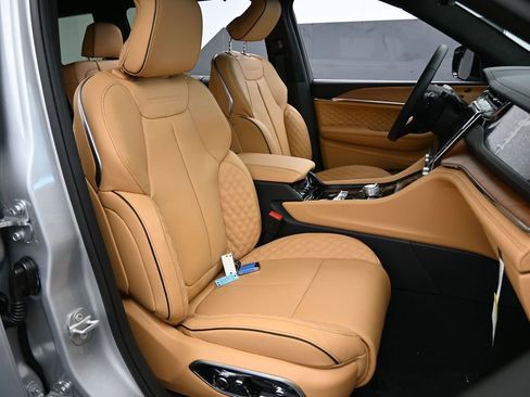 New 2025 Jeep Grand Cherokee L Summit image 42