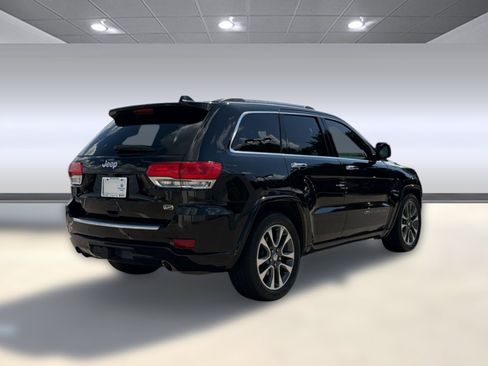 Used 2018 Jeep Grand Cherokee Overland AWD/4WD image 9