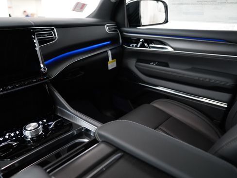 New 2026 Jeep Grand Wagoneer Summit image 16