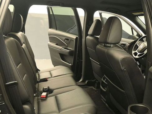 Used 2023 Honda Passport EX-L image 15