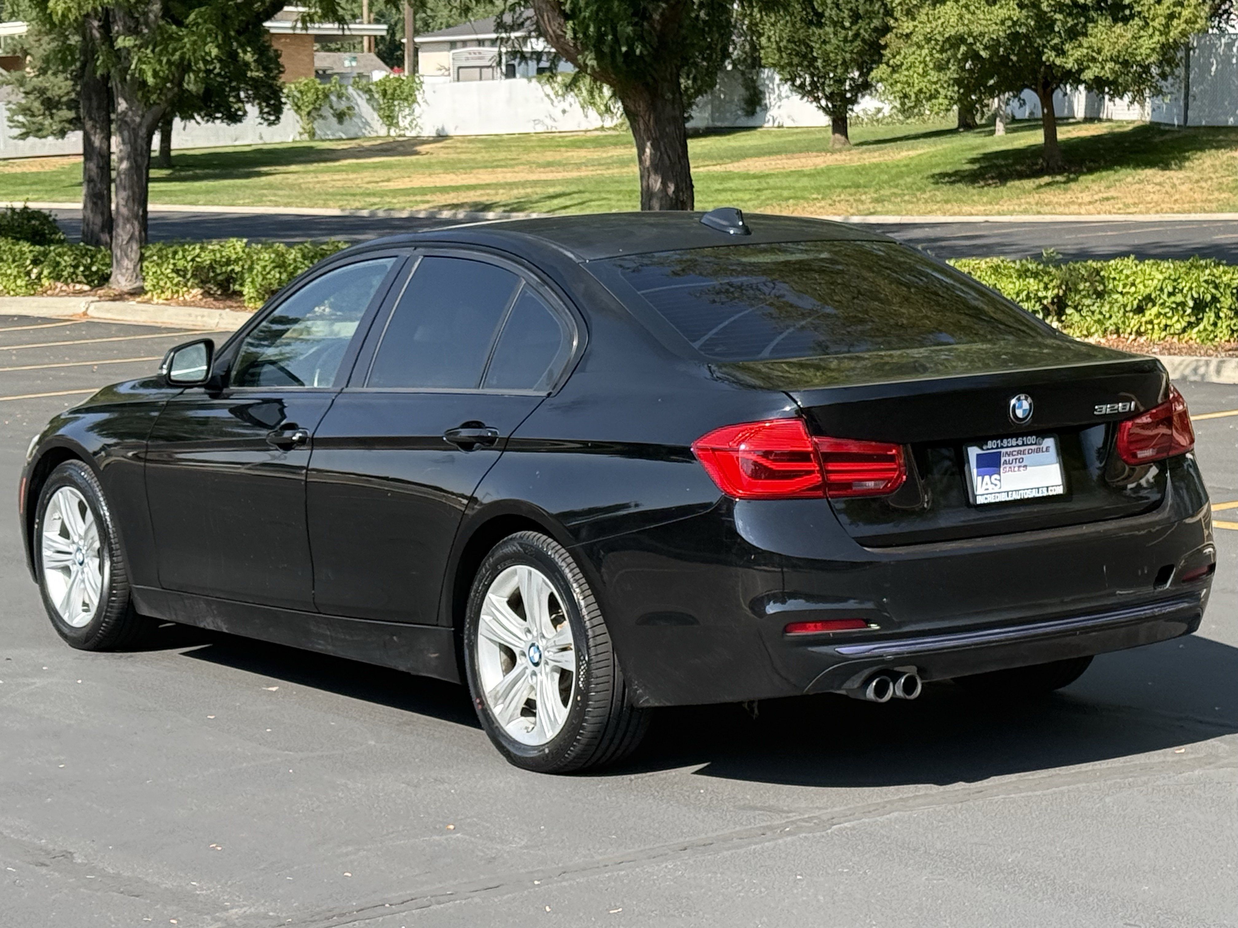 Used 2016 BMW 328i Sedan RWD image 6