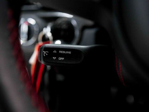 Used 2018 Porsche 911 GT3 RWD image 68