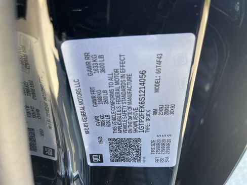 New 2025 GMC Canyon Denali w/ LPO, Denali Black Edition image 70