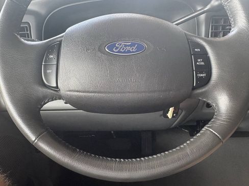 Used 2005 Ford Excursion XLT AWD/4WD image 33