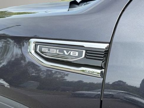 Used 2025 GMC Sierra 1500 SLT AWD/4WD image 37