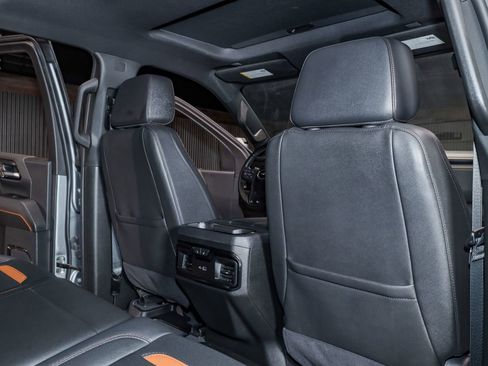 Used 2025 GMC Sierra 3500 AT4 w/ AT4 Premium Plus Package image 30