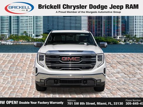 Used 2023 GMC Sierra 1500 SLT w/ SLT Premium Plus Package AWD/4WD image 2