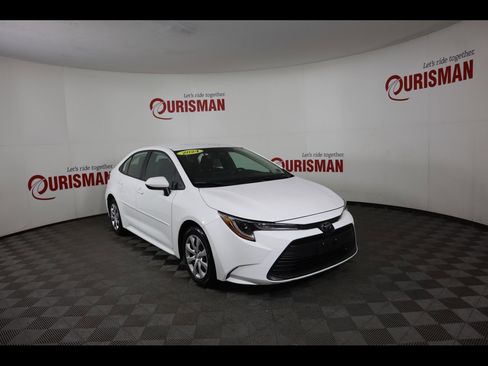Used 2024 Toyota Corolla LE FWD image 14
