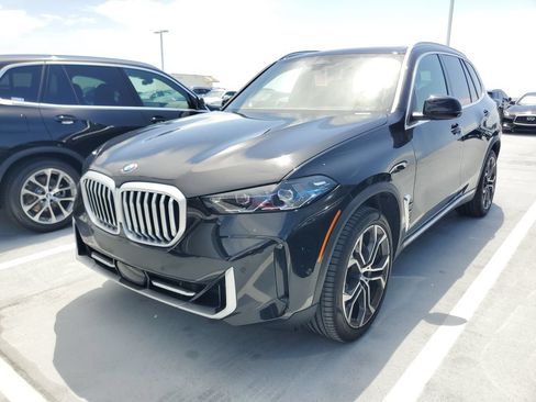 Used 2026 BMW X5 sDrive40i w/ Premium Package RWD image 1