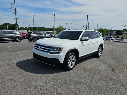 Used 2018 Volkswagen Atlas Launch Edition image 2