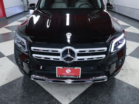 Used 2021 Mercedes-Benz GLB 250 image 4