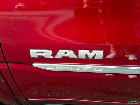 Used 2019 RAM 1500 Limited RWD image 32