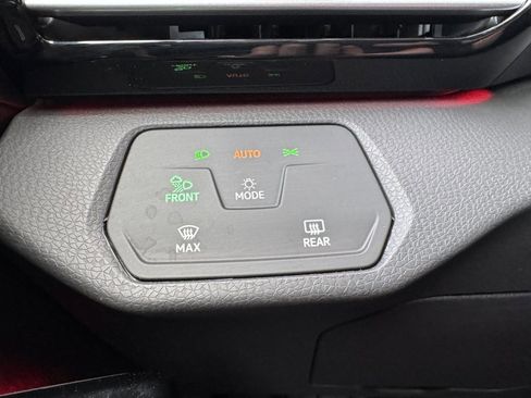 Used 2024 Volkswagen ID.4 S image 26