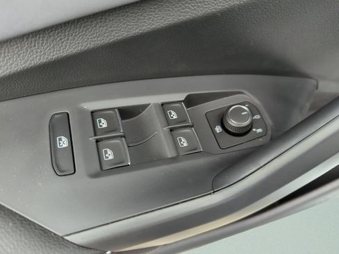 New 2026 Volkswagen Jetta SE FWD image 26