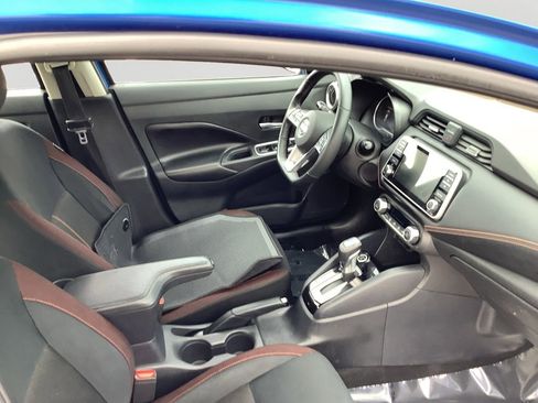 Used 2020 Nissan Versa SR image 12