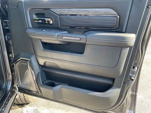 New 2025 RAM 2500 Limited AWD/4WD image 6