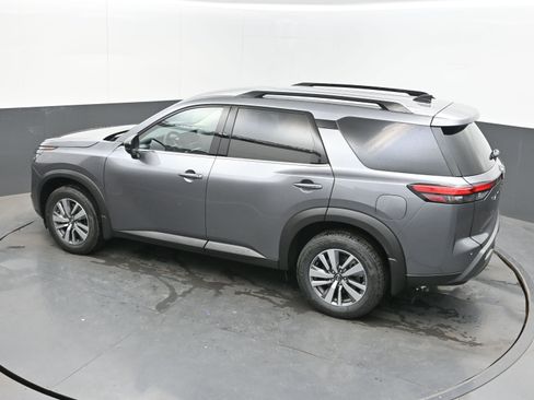 New 2026 Nissan Pathfinder SL FWD image 36