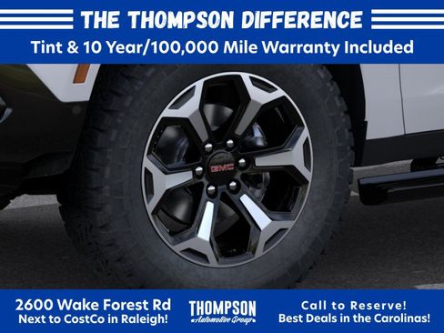 New 2026 GMC Yukon XL AT4 w/ AT4 Premium Package AWD/4WD image 9