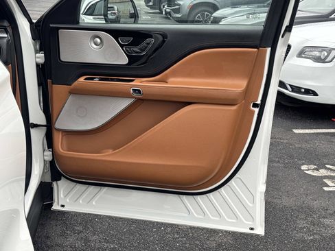 Used 2020 Lincoln Aviator Black Label w/ Dynamic Handling Package AWD/4WD image 14