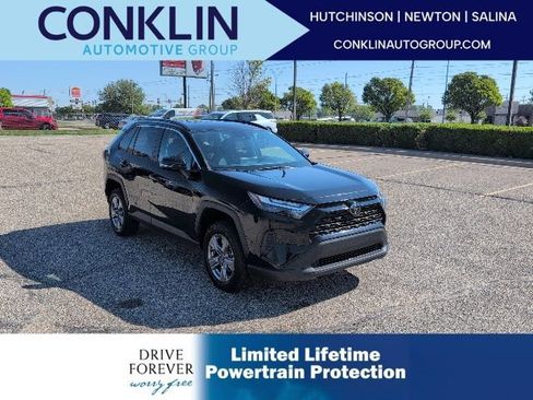 Used 2024 Toyota RAV4 XLE AWD/4WD image 1