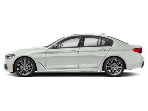 Used 2020 BMW M550i xDrive M550i xDrive w/ Executive Package image 3