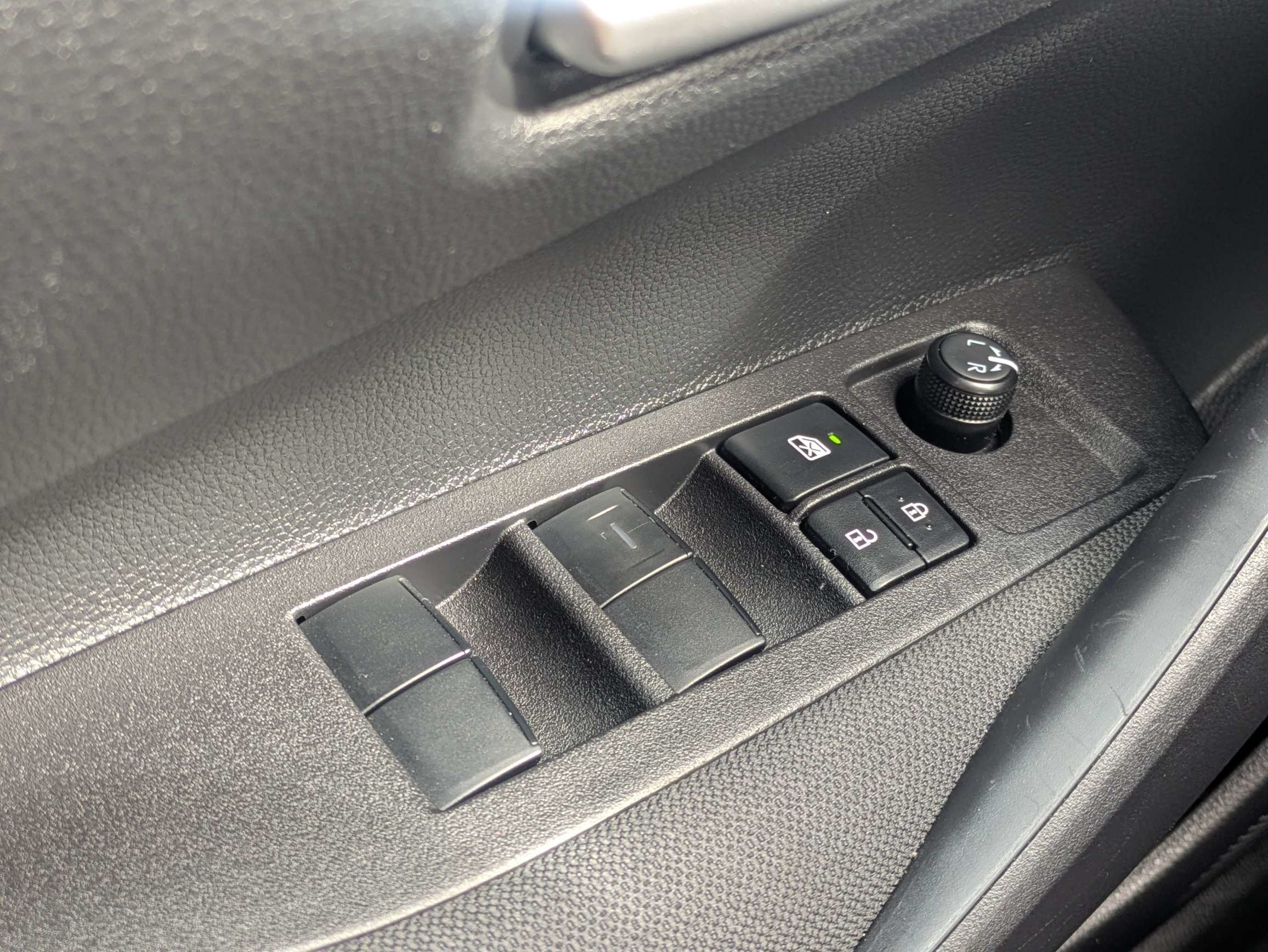 Used 2026 Toyota Corolla SE FWD image 21