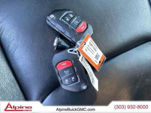 Used 2020 Jeep Wrangler Unlimited Sahara AWD/4WD image 20
