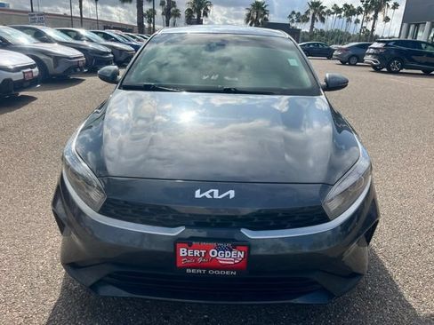 Used 2024 Kia Forte LXS w/ LXS Technology Package FWD image 2