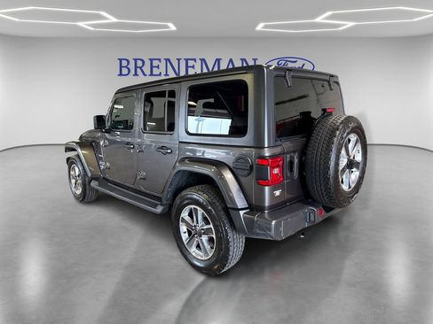 Used 2021 Jeep Wrangler Unlimited Sahara w/ Safety Group AWD/4WD image 10