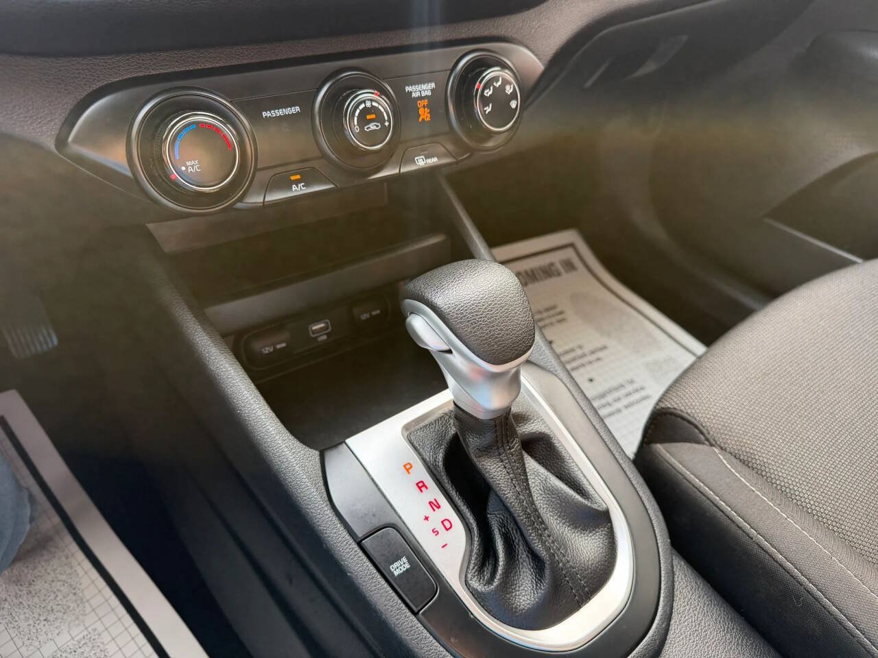 Used 2022 Kia Forte LXS FWD image 17