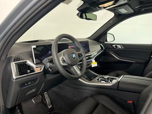 Used 2026 BMW X5 xDrive40i AWD/4WD image 9