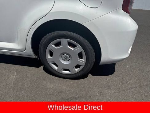 Used 2011 Scion xB FWD image 7