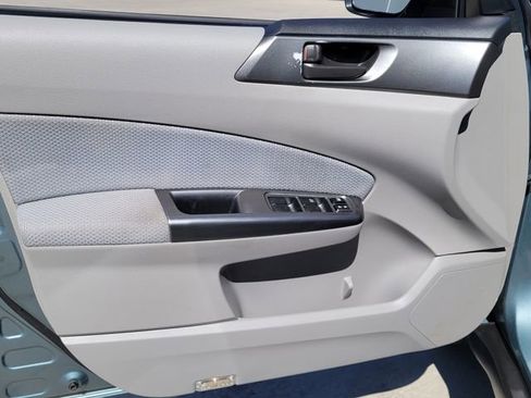 Used 2012 Subaru Forester 2.5X w/ Alloy Wheel Pkg image 7